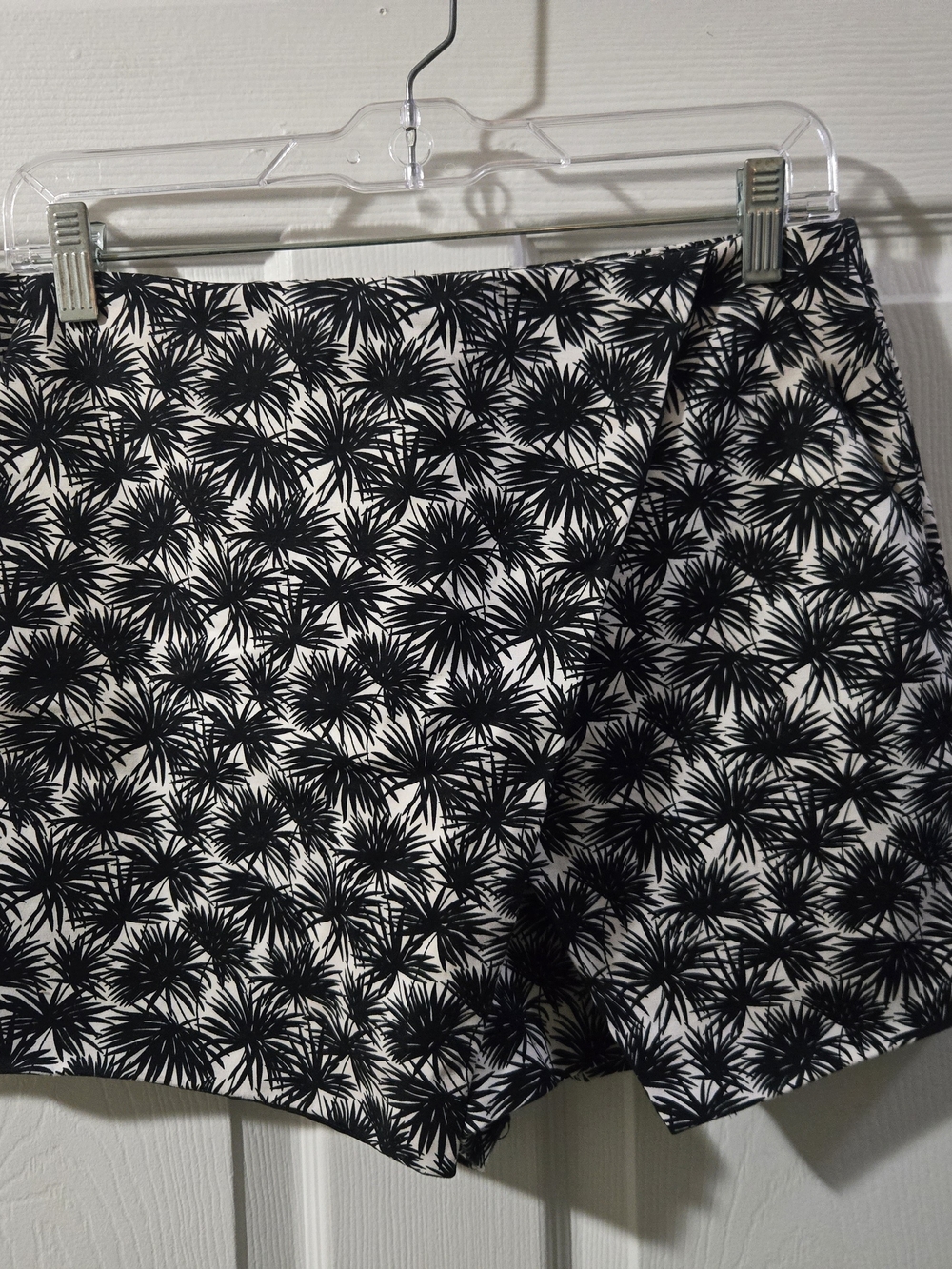 Michael Kors Women's Skort Size 10